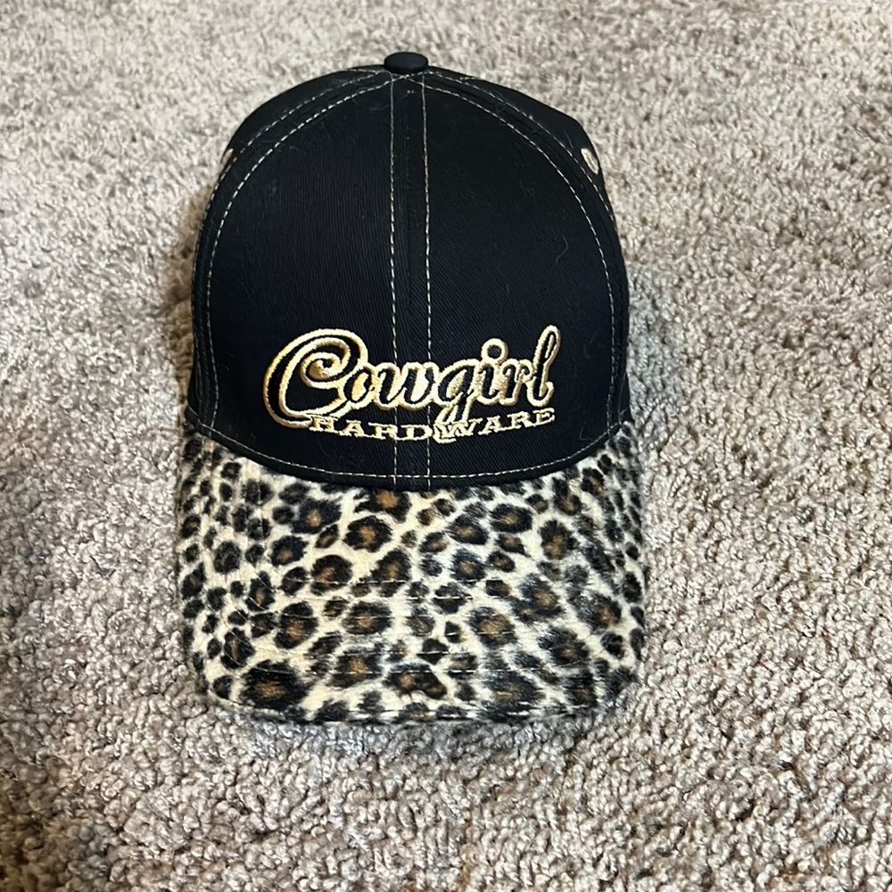 Cowgirl Hardware cheetah hat